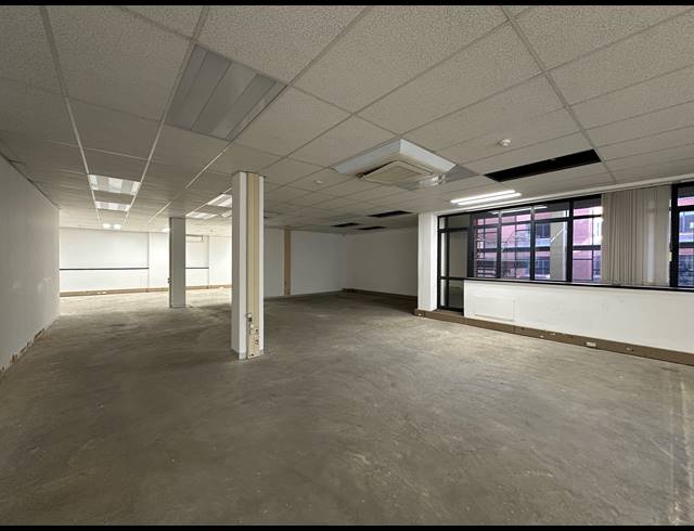 1,731M² OFFICE TO LET IN SANDTON CENTRAL